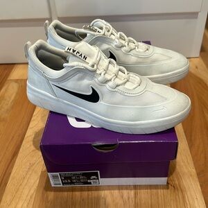 Nyjah Free 2.0 SB 'Summit White'